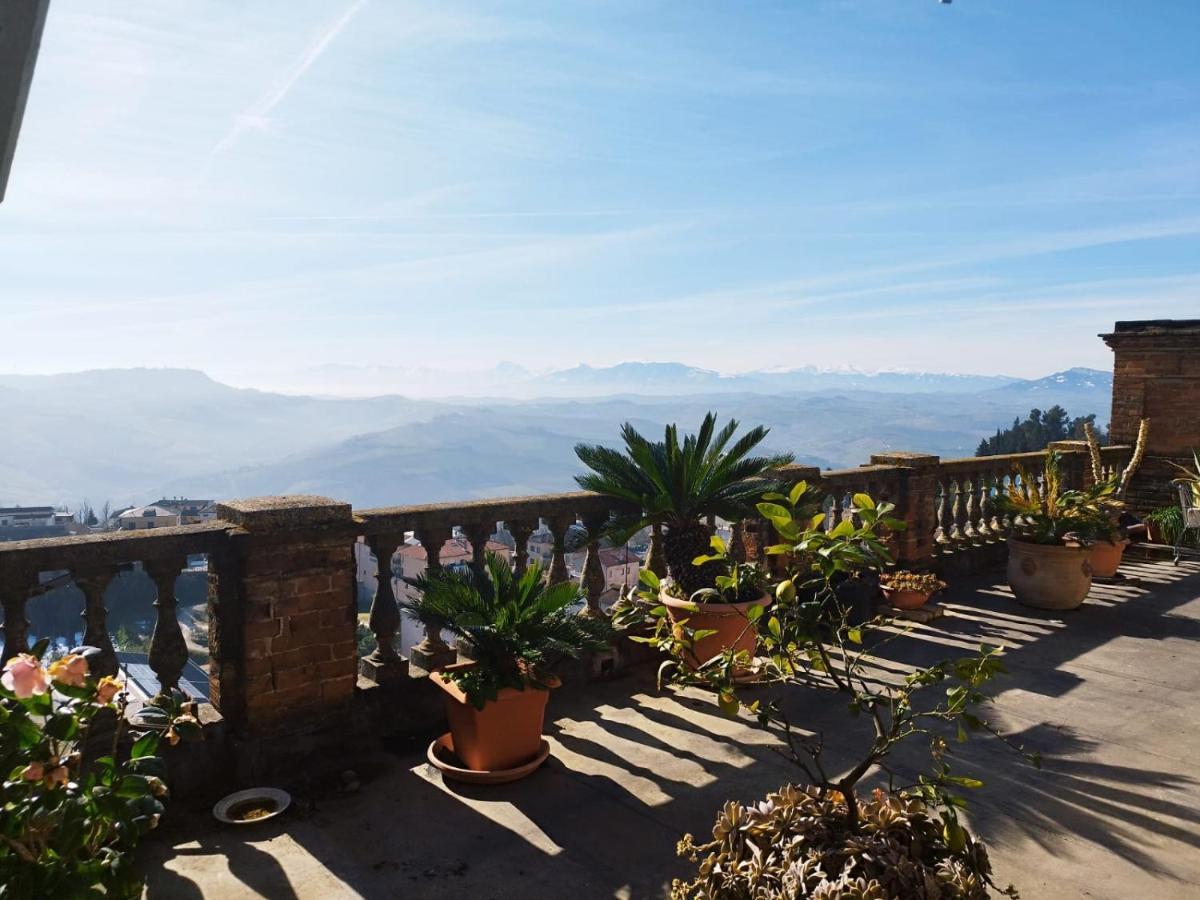 B&B Leopardi Montefiore dellʼAso المظهر الخارجي الصورة